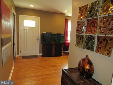 8710 Windsor Mill Rd, Windsor Mill, MD 21244 - photo 7