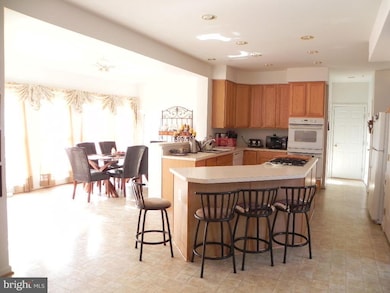 13125 Crutchfield Ave, Bowie, MD 20720 - photo 5