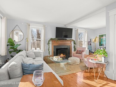 15 Locust Rd unit Cottage, Greenwich, CT 06831 - photo 3