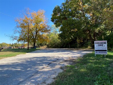 819 Woodhaven Ct, Granbury, TX 76048 - photo 4