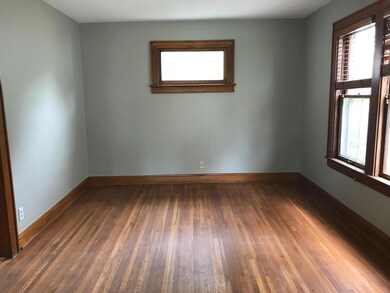 04-Dining Room