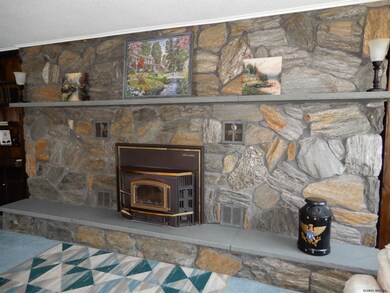 220 Hillcrest Ave, Troy, NY 12180 - photo 3