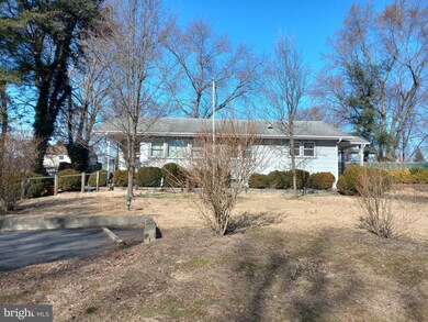 861 Lichtenthal St, Delran, NJ 08075 - photo 4