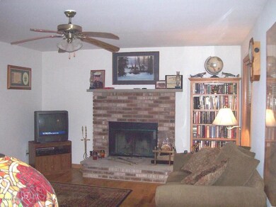 166 Caribou Rd, Dingmans Ferry, PA 18328 - photo 7