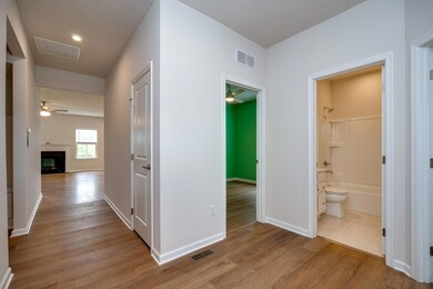 5877 Treeside Dr, Liberty Township, OH 45044 - photo 7