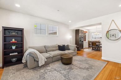 Entry/living room