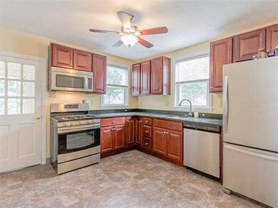 139 Summer St unit 3, Watertown, MA 02472 - photo 6