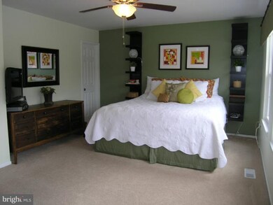 36 Roger Valley Ct, Parkville, MD 21234 - photo 4