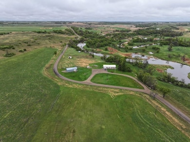 10533 24th St NE, Pekin, ND 58361 - photo 4