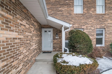 13 Castle Hills Rd unit B, Agawam, MA 01001 - photo 2