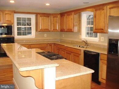 15904 Joyce Ln, Laurel, MD 20707 - photo 2