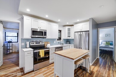 8499 Bumble Bee Way, Tobyhanna, PA 18466 - photo 4