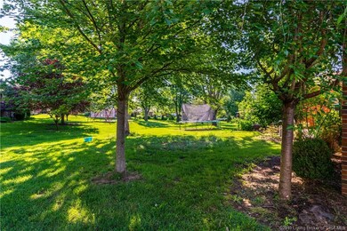 1118 Eastridge Dr, New Albany, IN 47150 - photo 4