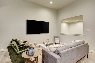 118 Knights Bridge Park Ln, Houston, TX 77018 - photo 7