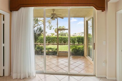 12486 Crystal Pointe Dr 101-large-004-22