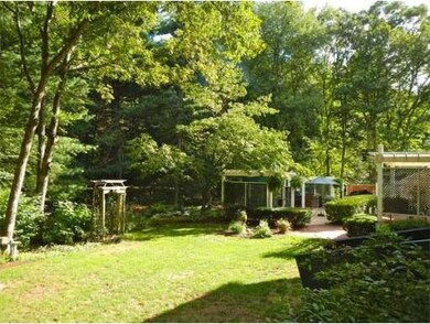 8 Curtis Dr, Medfield, MA 02052 - photo 6