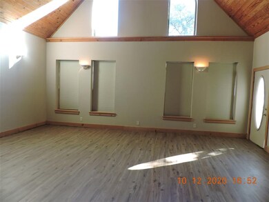 21536 W Gore Blvd, Indiahoma, OK 73552 - photo 6