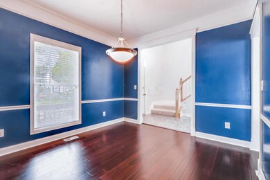 5100 Upper Mount Row New-large-005-005-D