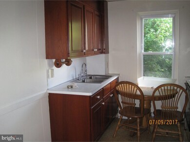 1333 Kenny St, Reading, PA 19602 - photo 2