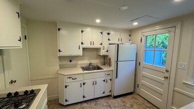 147 Maple St unit 147, Needham, MA 02492 - photo 3