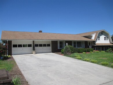 2017 Carroll Dr, Blacksburg, VA 24060 - photo 2