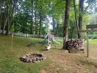 107 Vt Route 30, Newfane, VT 05345 - photo 3