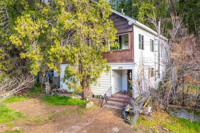 6022 1/2 Butterfly Ave, Dunsmuir, CA 96025 - photo 2