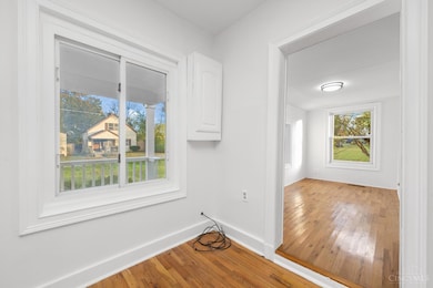 8811 Pine Rd, Cincinnati, OH 45242 - photo 7