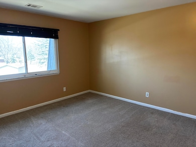 203 Provincial Ct unit 87, Saginaw, MI 48638 - photo 2