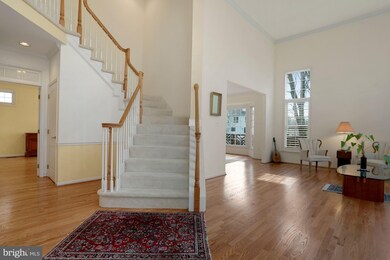 9935 Bickley Ct, Vienna, VA 22181 - photo 4