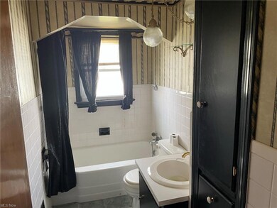 565 Audrey Ln, Struthers, OH 44471 - photo 6