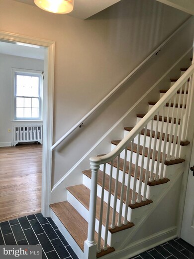 110 Maple Ave, Reading, PA 19607 - photo 3