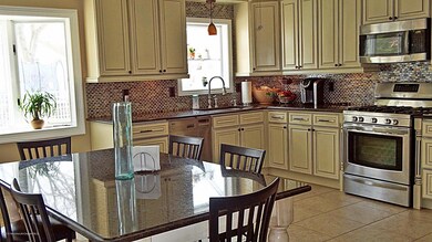 Kitchen -J