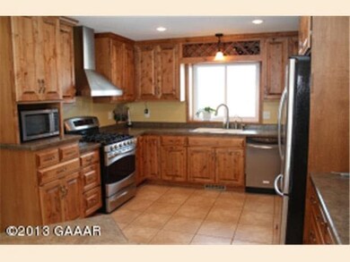 1405 Lakeside Dr, Alexandria, MN 56308 - photo 6