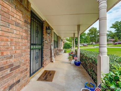 401 S 14th Place, Ada, OK 74820 - photo 5