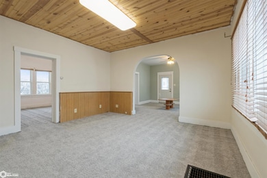 1611 Agency St, Burlington, IA 52601 - photo 4