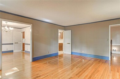 727 Laurel Dr, Asheboro, NC 27205 - photo 6