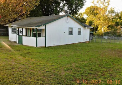 830 Dubois St, Denison, TX 75020 - photo 5