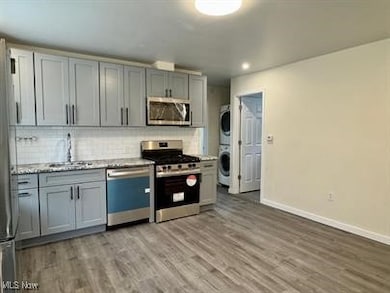 1615 E 47th St, Cleveland, OH 44103 - photo 2