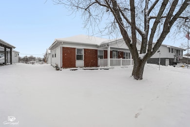 538 Belmont Dr, Romeoville, IL 60446 - photo 2