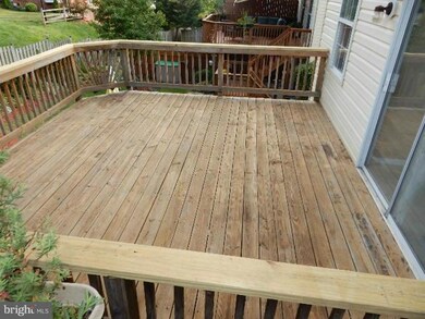 8335 Township Dr, Owings Mills, MD 21117 - photo 4