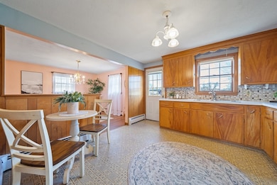 321 Old Marsh Hill Rd, Dracut, MA 01826 - photo 5