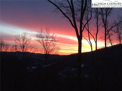 280 Isle of Skye, Banner Elk, NC 28604 - photo 4