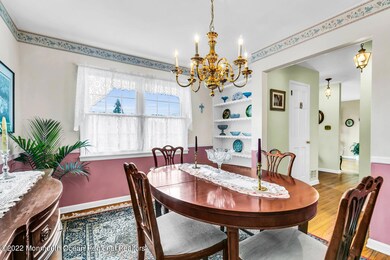 19 Circle Ln Little Silver NJ-large-005-