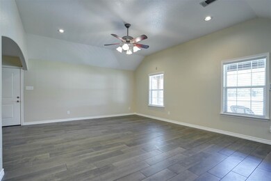 25230 Hemlock Ln, Cleveland, TX 77328 - photo 5