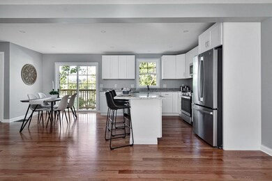 29 Milton St, Worcester, MA 01605 - photo 6