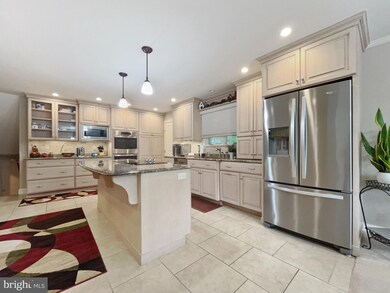 83 Imperial Dr, Reading, PA 19607 - photo 5