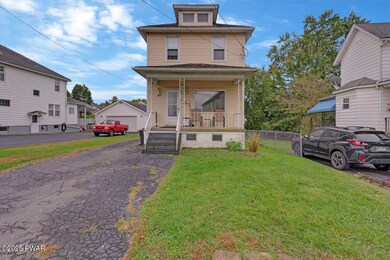 612 E Warren St, Dunmore, PA 18512 - photo 4