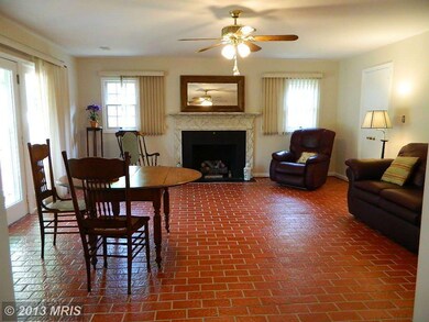 156 Moncure Dr, Alexandria, VA 22314 - photo 7