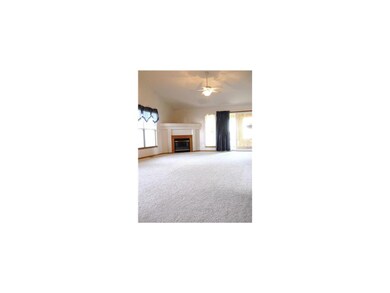 Great Room. Huge Greatroom with Vaulted Ceilings, 